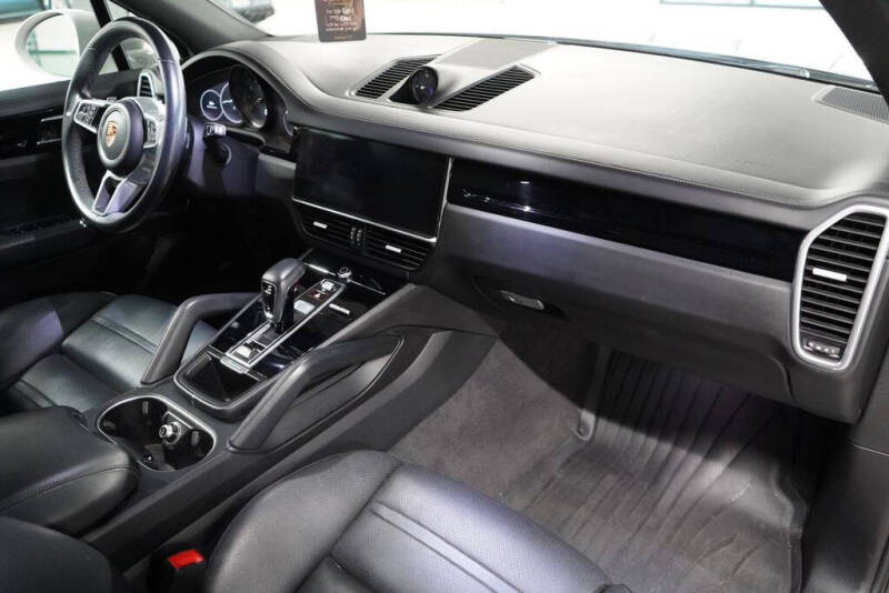 2020 Porsche Cayenne S