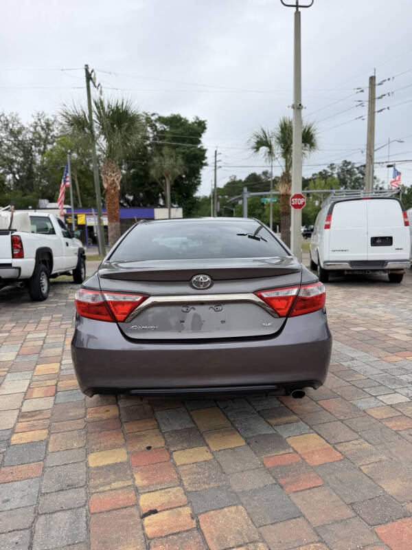 2015 Toyota Camry SE