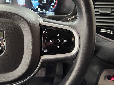 2022 Volvo XC90 T6 Inscription 6-Passenger
