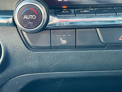 2024 Mazda Mazda3 Hatchback 2.5 S Preferred