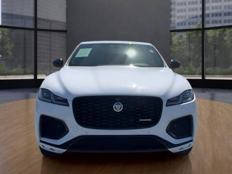 2025 Jaguar F-PACE P250 R-Dynamic S