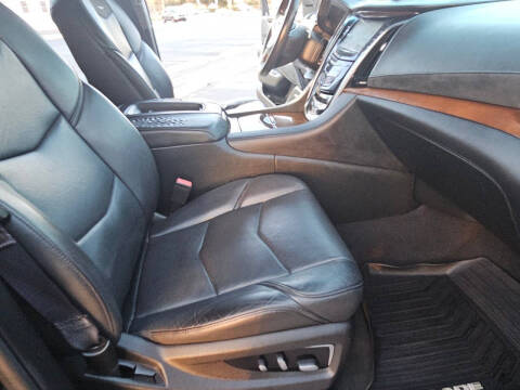 2017 Cadillac Escalade ESV Premium Luxury