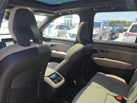 2025 Volvo XC90 B6 Plus Bright Theme 7P