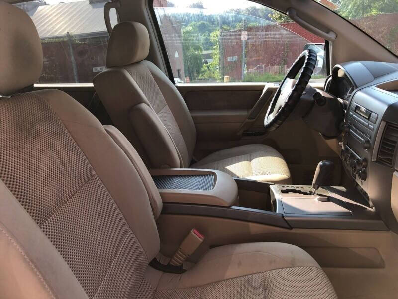 2006 Nissan Armada SE