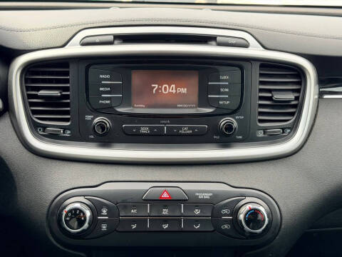 2018 Kia Sorento LX V6