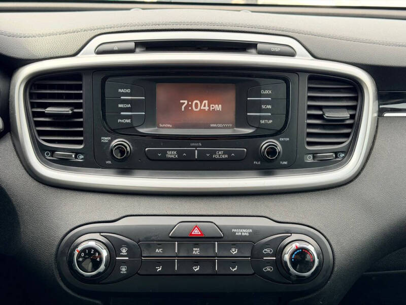 2018 Kia Sorento LX V6