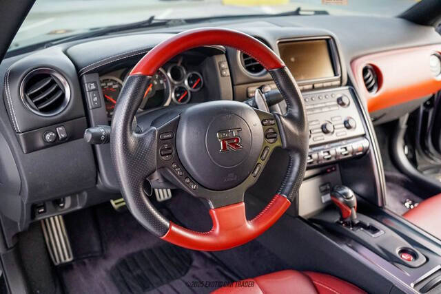 2014 Nissan GT-R Premium