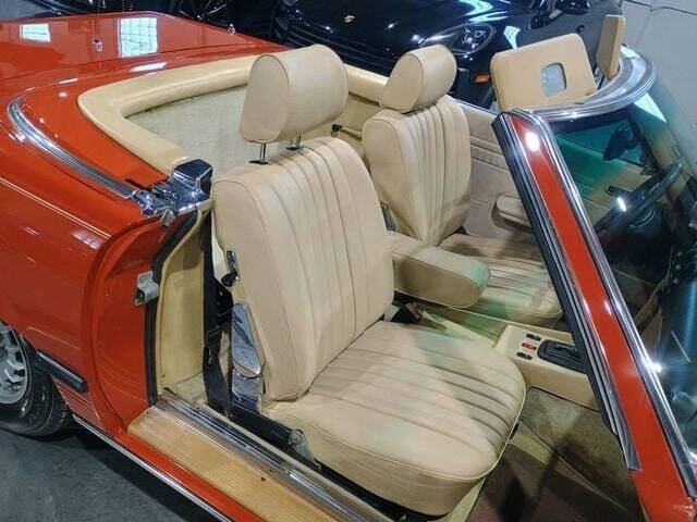 1982 Mercedes-Benz 380-Class 8