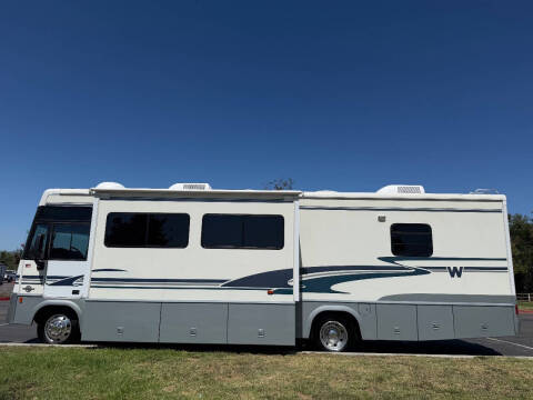 2004 Winnebago Brave