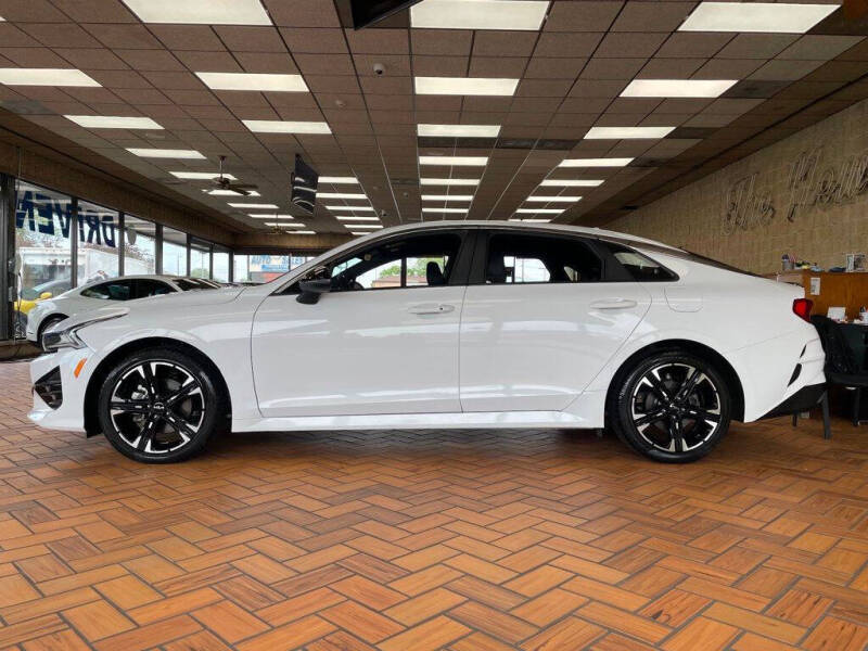 2022 Kia K5