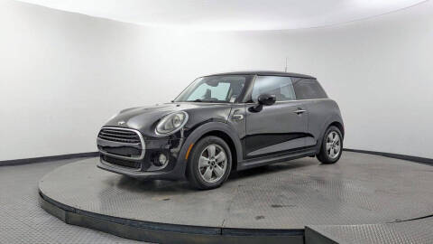 2016 MINI Hardtop 2 Door Cooper
