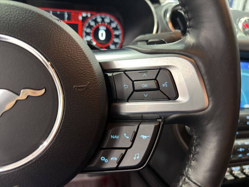 2022 Ford Mustang Mach 1