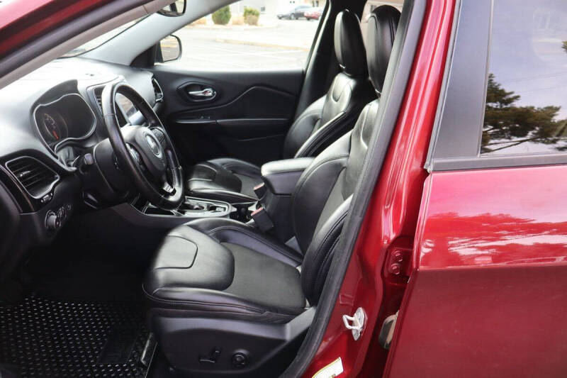 2020 Jeep Cherokee Altitude