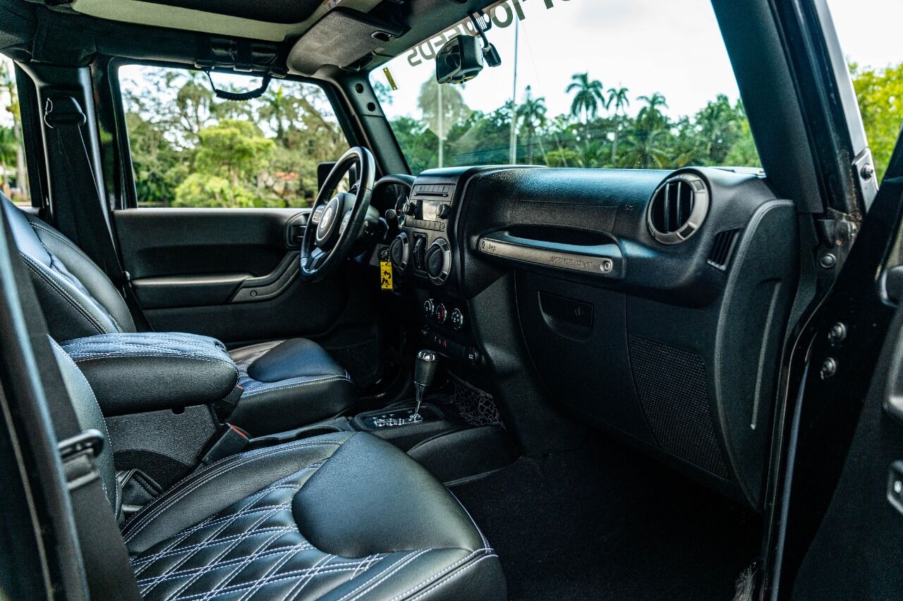 2015 JEEP Wrangler SUV / Crossover - $25,999