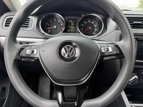 2016 Volkswagen Jetta