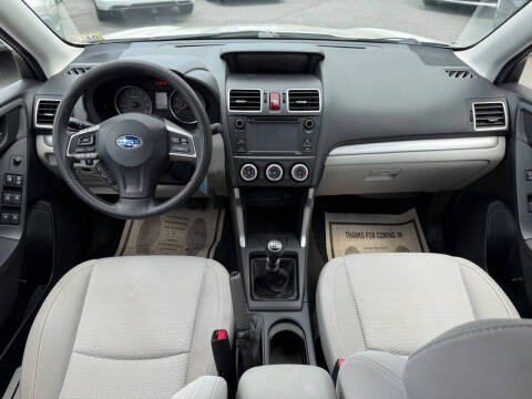 2016 Subaru Forester 2.5i