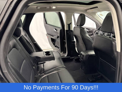 2022 Ford Escape Titanium