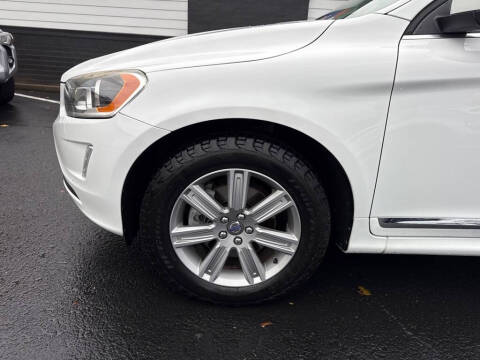 2016 Volvo XC60 T6 Drive-E