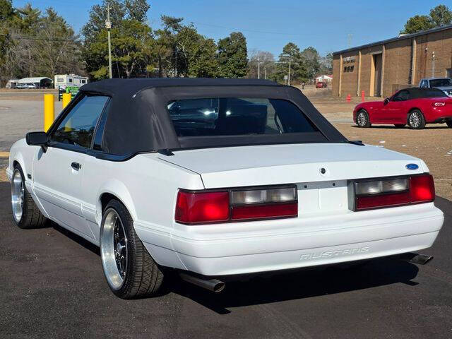 1990 Ford Mustang