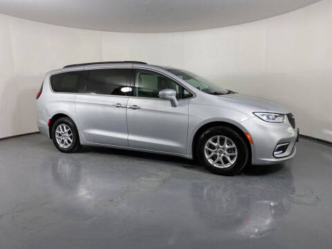 2022 Chrysler Pacifica for sale at PHIL SMITH AUTOMOTIVE GROUP - Toyota Kia of Vero Beach in Vero Beach FL