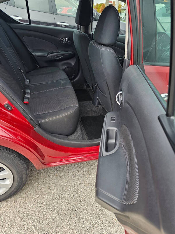 2016 Nissan Versa 1.6 SV