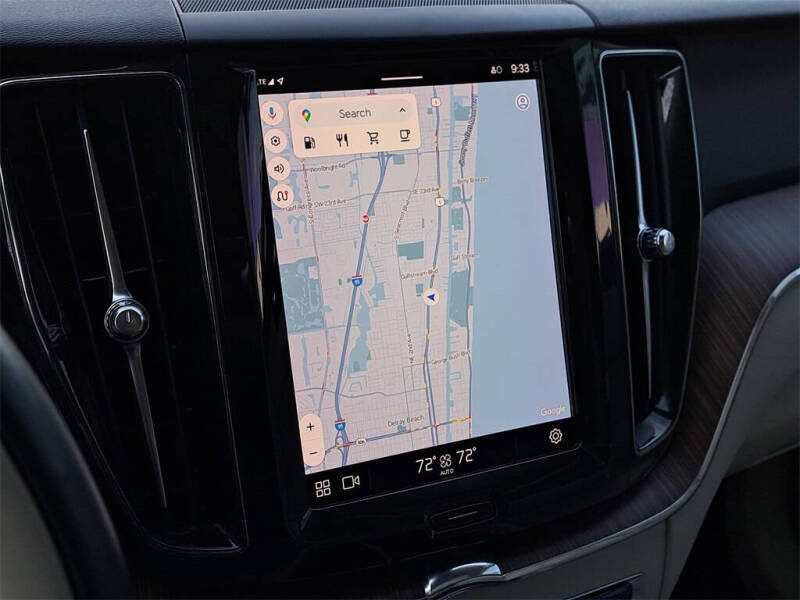 2022 Volvo XC60 B5 Momentum