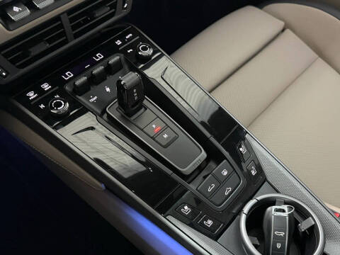 2025 Porsche 911 Carrera