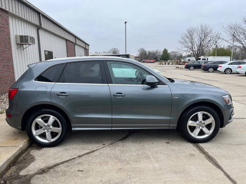 2012 Audi Q5 3.2 quattro Premium Plus
