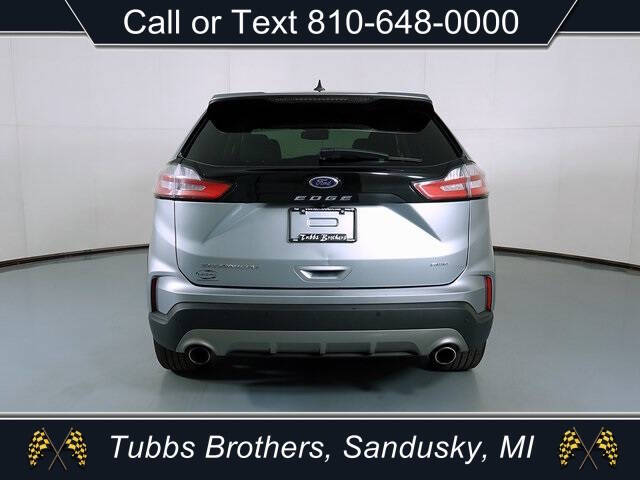 2022 Ford Edge Titanium