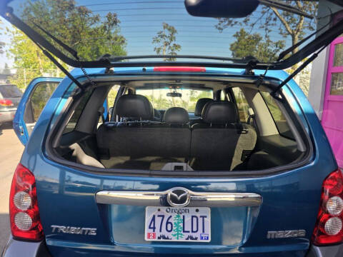 2005 Mazda Tribute s