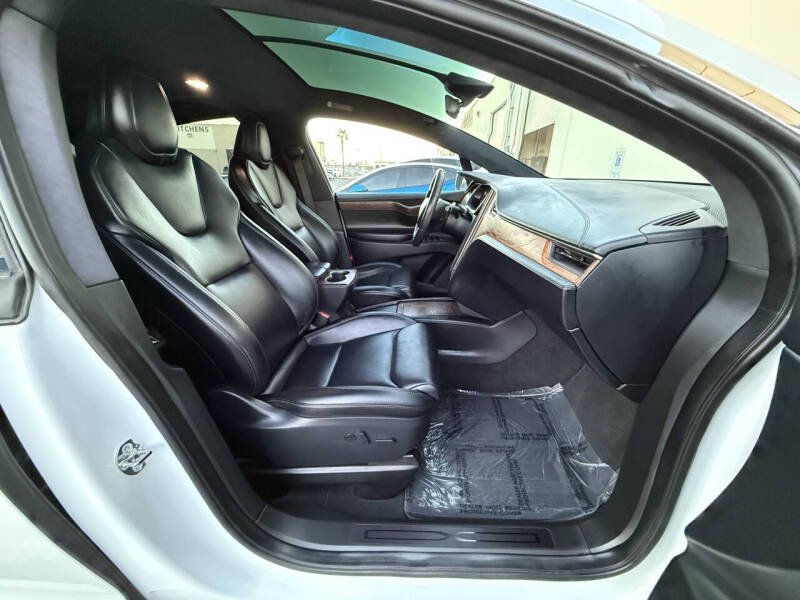 2020 Tesla Model X Long Range Plus