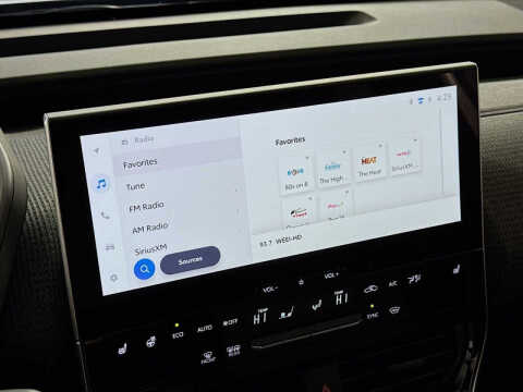 2025 Toyota bZ4X XLE