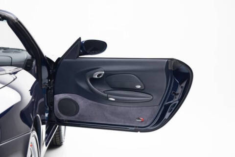 2000 Porsche 911 Carrera