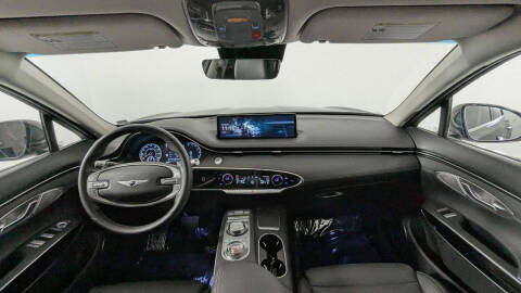 2025 Genesis GV70 2.5T Standard