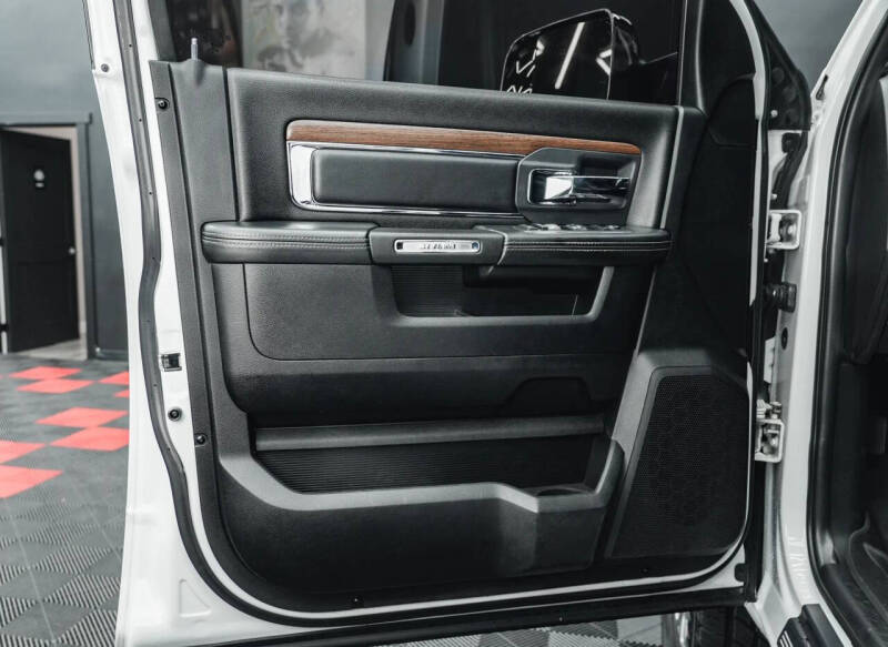 2014 RAM 3500 Laramie