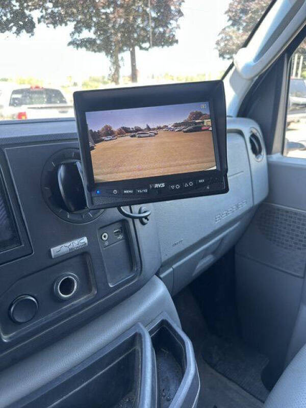 2010 Ford E-Series E-350 SD