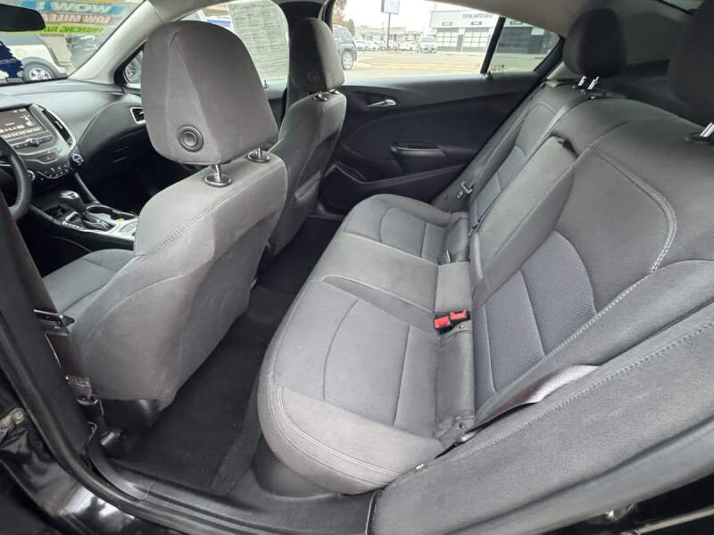 2017 Chevrolet Cruze LT Auto