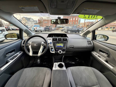 2012 Toyota Prius v Five