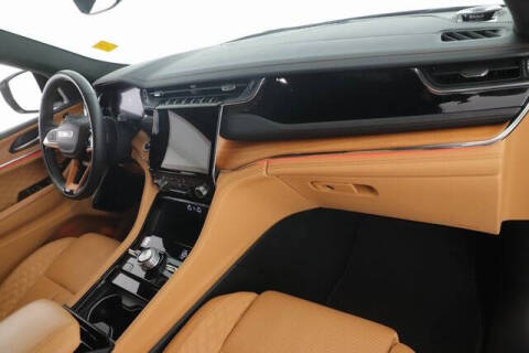 2024 Jeep Grand Cherokee Summit