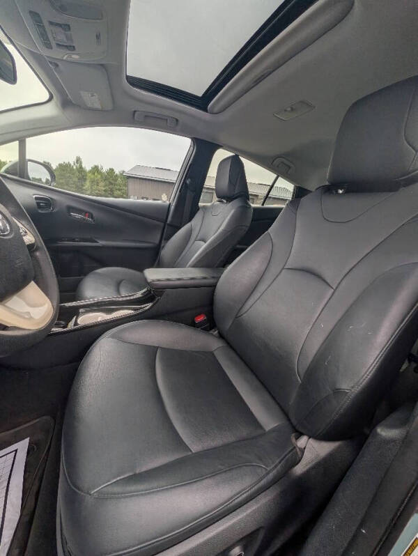2016 Toyota Prius Three