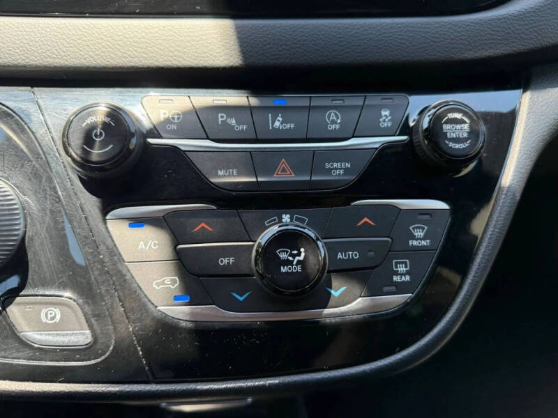 2018 Chrysler Pacifica Touring L Plus