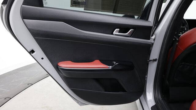 2023 Kia K5