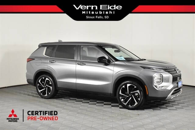 2024 Mitsubishi Outlander SE
