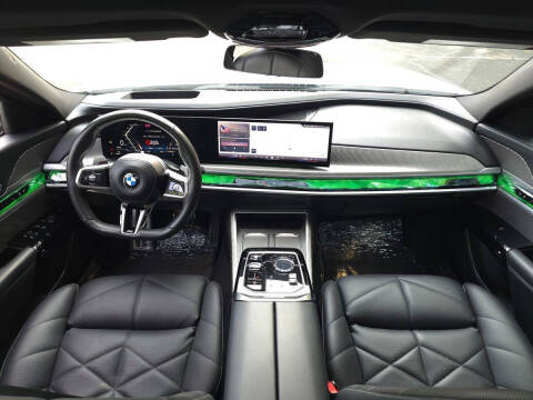 2023 BMW 7 Series 740i