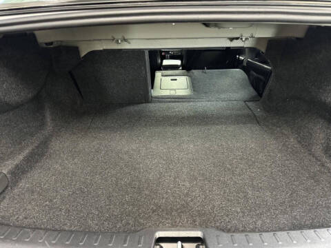 2024 Volvo S60 B5 Plus Dark Theme