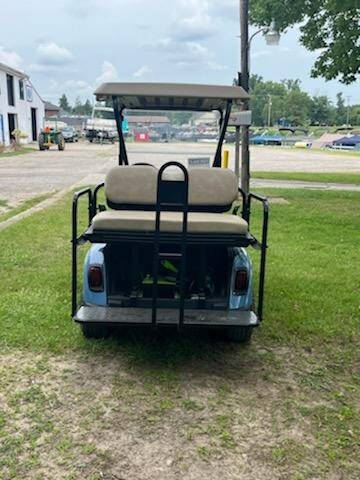 2019 E-Z-GO RXV Lithium 4 seater