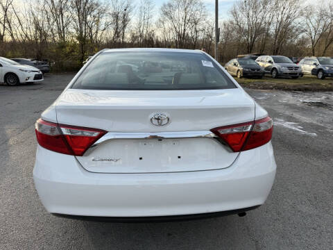 2016 Toyota Camry LE