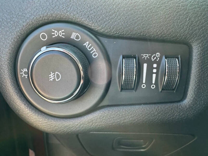 2016 Jeep Cherokee Latitude Altitude