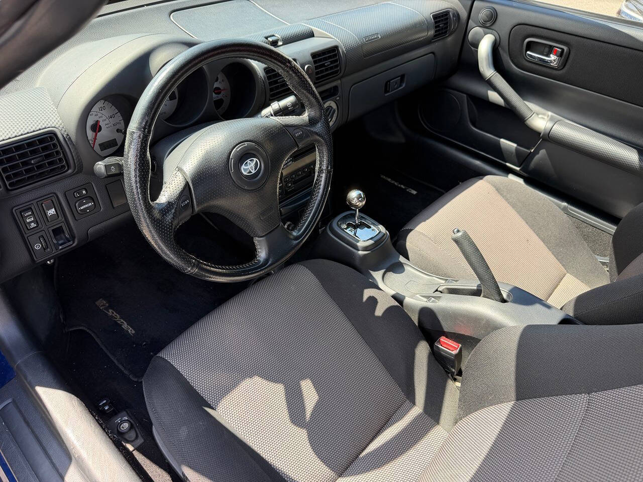 2002 Toyota MR2 Spyder 5