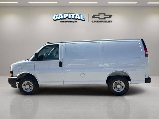 2025 Chevrolet Express 2500